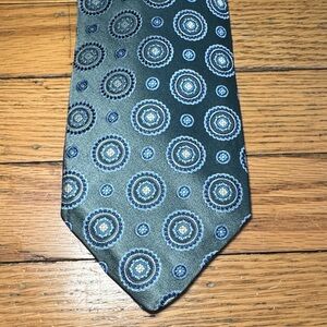 Gorgeous Robert Talbott Nordstrom Green/Blue Circular Pattern Silk Tie